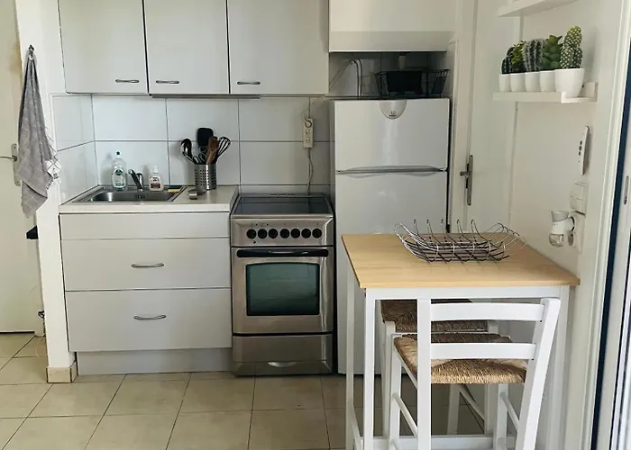 Clim , Wifi, 200 Metres Apartamento *