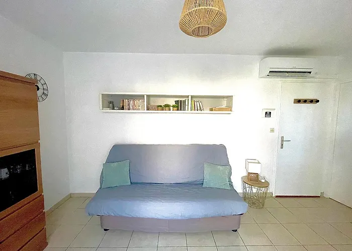 Clim , Wifi, 200 Metres Apartamento *